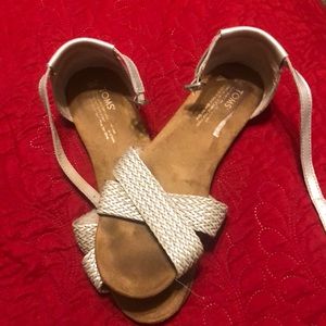 Toms sandals